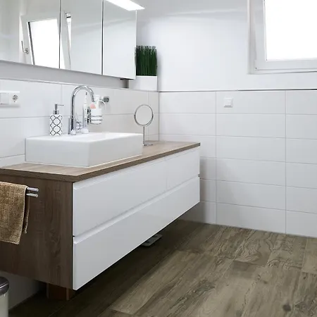110qm Nahe Stuttgart Mit Balkon & Garage